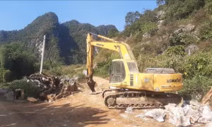 Nữ phiên dịch tử vong do đá lăn trúng tại mỏ đá Kim Sơn, Yên Bái