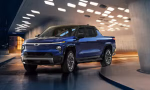 GM ra mắt xe bán tải điện Chevrolet Silverado