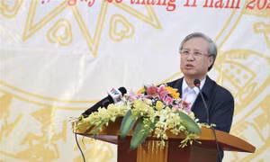 Thường trực Ban Bí thư thăm các trường vùng cao đặc biệt khó khăn ở Yên Bái