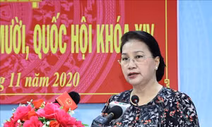 Chủ tịch Quốc hội Nguyễn Thị Kim Ngân tiếp xúc cử tri huyện Phong Điền, Cần Thơ