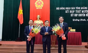 Bầu Chủ tịch Hội đồng nhân dân và Ủy ban nhân dân tỉnh Quảng Bình