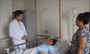Phẫu thuật thành công cắt ba khối u trực tràng kích thước lớn cho bệnh nhân ung thư