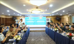 Duy trì hiệu quả cơ chế đối thoại, chia sẻ kinh nghiệm giữa sĩ quan trẻ Việt Nam - Philippines