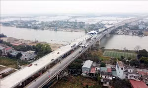 Hợp long cầu Lạc Quần trên tuyến đường bộ mới Nam Định - Lạc Quần - Đường bộ ven biển