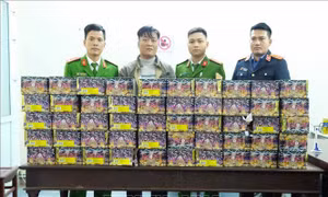 Bắt giữ các đối tượng buôn, bán pháo liên tỉnh