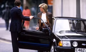 Đấu giá chiếc xe Ford Escort 'độc nhất vô nhị' của cố Công nương Diana