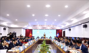Xây dựng đường biên giới hòa bình hữu nghị, vun đắp quan hệ vô giá giữa Việt Nam và Lào