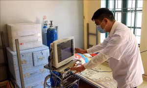 Thái Bình: Điều trị bệnh nhân mắc COVID-19 tại các cơ sở tuyến huyện