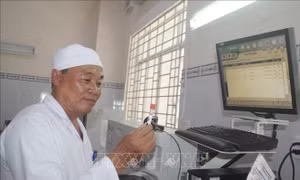 Bác sĩ 57 tuổi với 66 lần hiến máu