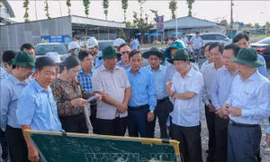 Bí thư Thành ủy Cần Thơ yêu cầu hoàn thành cầu Trần Hoàng Na trước ngày 31/12