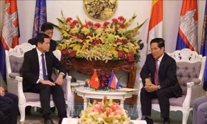 Lãnh đạo Thủ đô Phnom Penh đề nghị tỉnh Bà Rịa-Vũng Tàu mở tuyến xe buýt du lịch