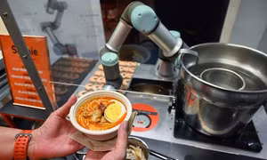 Singapore chế tạo robot đầu bếp