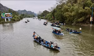Nâng cao chất lượng phục vụ trong mùa lễ hội Chùa Hương 
