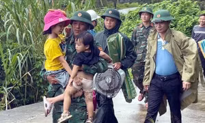 Chỉ đạo của Thường trực Ban Bí thư về việc ứng phó bão số 10 (Bualoi)
