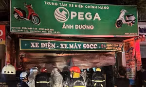 Khẩn trương khắc phục hậu quả vụ cháy gây thiệt hại nghiêm trọng ở Hoài Đức