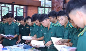 Ý kiến về Cuốn sách của Tổng Bí thư: Góp phần phát triển, hoàn thiện đường lối quân sự