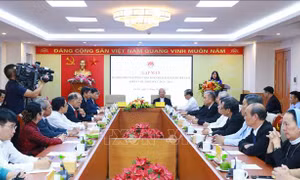 Đẩy mạnh phong trào thi đua yêu nước, 'Sống tốt đời đẹp đạo' trong đồng bào Công giáo
