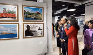 Gặp gỡ 'Bâng khuâng Trường Sa' tại thủ đô Paris 