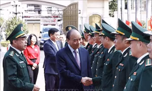 Chủ tịch nước thăm, chúc Tết cán bộ, chiến sĩ Bộ đội Biên phòng tỉnh Đắk Lắk