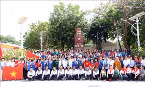 Trao tặng hơn 11 tỷ đồng cho quân dân Trường Sa và nhà giàn DK1