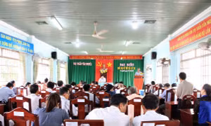 Cử tri đề nghị quyết liệt phòng, chống tham nhũng hơn nữa