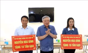 Phó Thủ tướng Thường trực Chính phủ Nguyễn Hòa Bình: Đặt tính mạng, an toàn của nhân dân lên trên hết