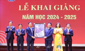 Trưởng Ban Tuyên giáo Trung ương dự Lễ khai giảng Học viện Báo chí và Tuyên truyền