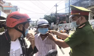Xử phạt những trường hợp không đeo khẩu trang nơi công cộng