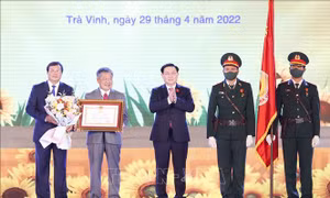 Chủ tịch Quốc hội dự Lễ kỷ niệm 30 năm tái lập tỉnh Trà Vinh
