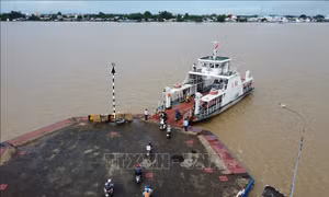 Phà Vàm Cống 'hồi sinh' sau hơn 4 năm dừng hoạt động