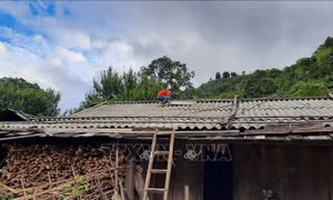 Mô hình chiếu sáng sử dụng năng lượng mặt trời ở Mù Cang Chải