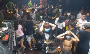 Phát hiện 6 người dương tính với ma túy tại quán bar giữa trung tâm Cần Thơ