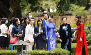 Phu nhân Thủ tướng Nhật Bản thăm Văn Miếu Quốc Tử Giám và Bảo tàng Phụ nữ Việt Nam
