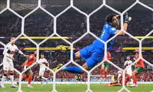 World Cup 2022: Thủ thành nào đang giành ưu thế trong cuộc đua 'Găng tay Vàng'? 