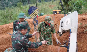 Xử lý thành công 2 quả bom cỡ lớn còn sót lại sau chiến tranh