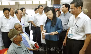 Nâng cao hơn nữa chất lượng y tế cơ sở, giảm quá tải cho tuyến trên