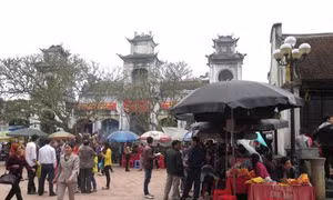 Chấn chỉnh hiện tượng thu tiền lộc ấn không đúng quy định tại đền Bảo Lộc