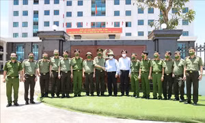 Thủ tướng Phạm Minh Chính đến thăm và làm việc với Viện Khoa học hình sự