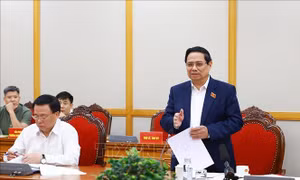 Thủ tướng chủ trì làm việc với Ban Thường vụ các Tỉnh ủy Sơn La và Thanh Hoá