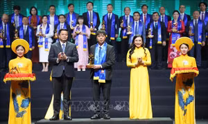 Doanh nhân Ninh Văn Sức: Phát triển doanh nghiệp bằng chữ tâm chữ tín 