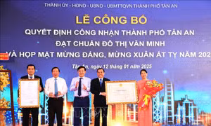Thành phố Tân An được công nhận đạt chuẩn đô thị văn minh