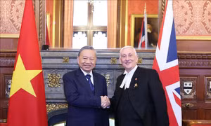 Tổng Bí thư Tô Lâm hội kiến Chủ tịch Hạ viện Anh Lindsay Hoyle