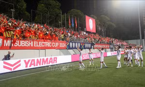 Tiếp sức cho đội tuyển Việt Nam trong trận lượt về với Singapore
