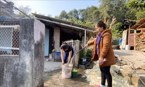 Giúp người dân huyện biên giới Phong Thổ được sử dụng nước sạch 