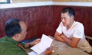 Triệt phá nhóm đối tượng cho vay nặng lãi núp bóng tiệm cầm đồ