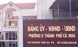 'Gợi ý' dân ủng hộ tiền khi xác nhận đơn, Phó Chủ tịch UBND phường bị cách chức