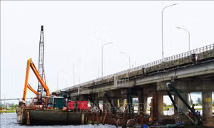 Đảm bảo ngăn mặn, thoát lũ khi sửa chữa đập Thảo Long trên sông Hương