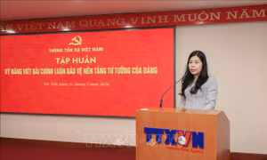 Nâng cao năng lực viết bài chính luận cho cán bộ, phóng viên TTXVN