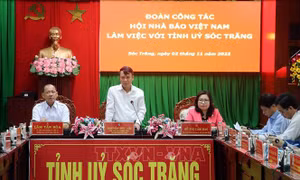 Đoàn công tác Hội Nhà báo Việt Nam làm việc tại Sóc Trăng