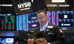 Chứng khoán Mỹ: S&P 500 liên tiếp lập kỷ lục mới